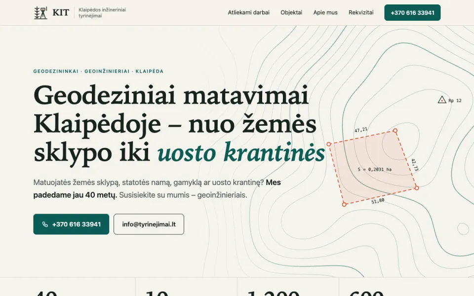 The head of the page: the firm's name, a heading in Lithuanian and a measured plot drawn over contour lines
